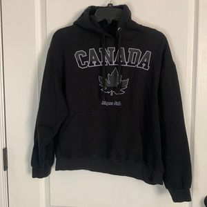 Used youth M Canada Niagara Falls hoodie